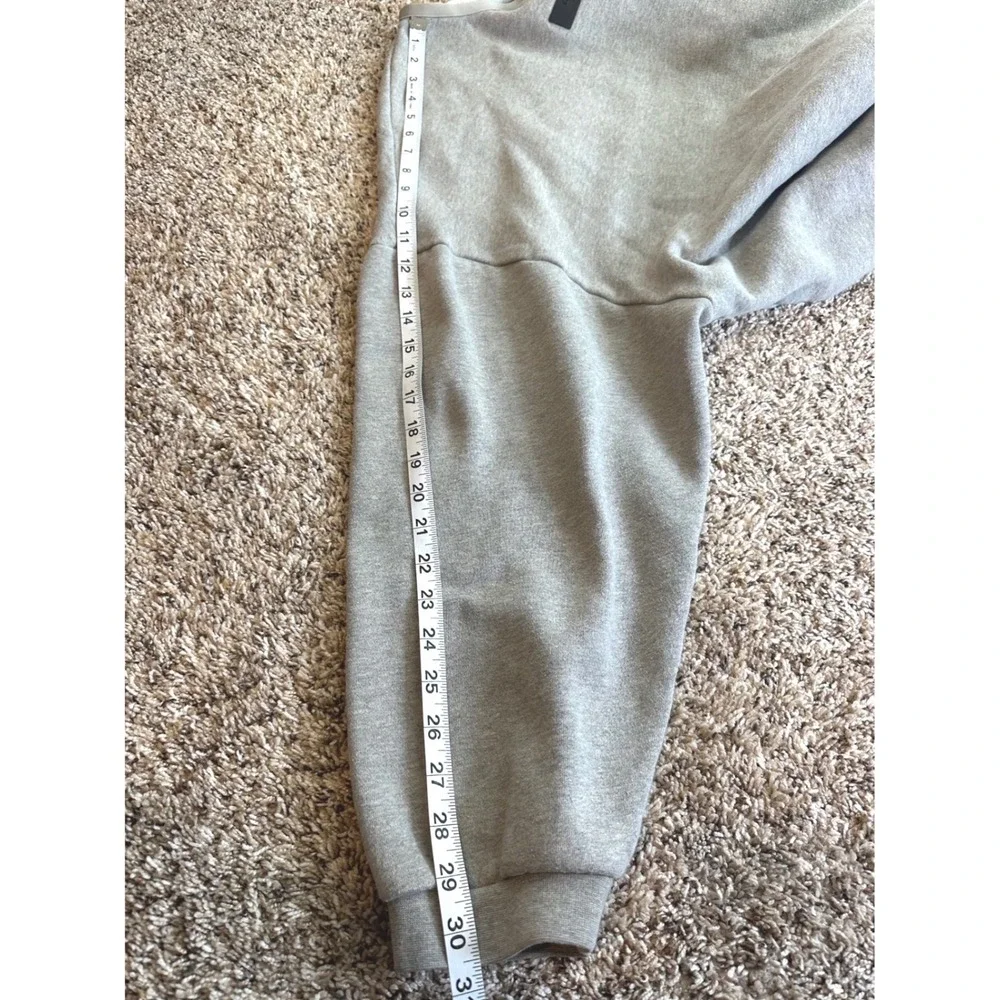 Fear of God Essentials Grey Crewneck Sweatshirt Oversized Logo Fleece Large - Picture 10 of 11